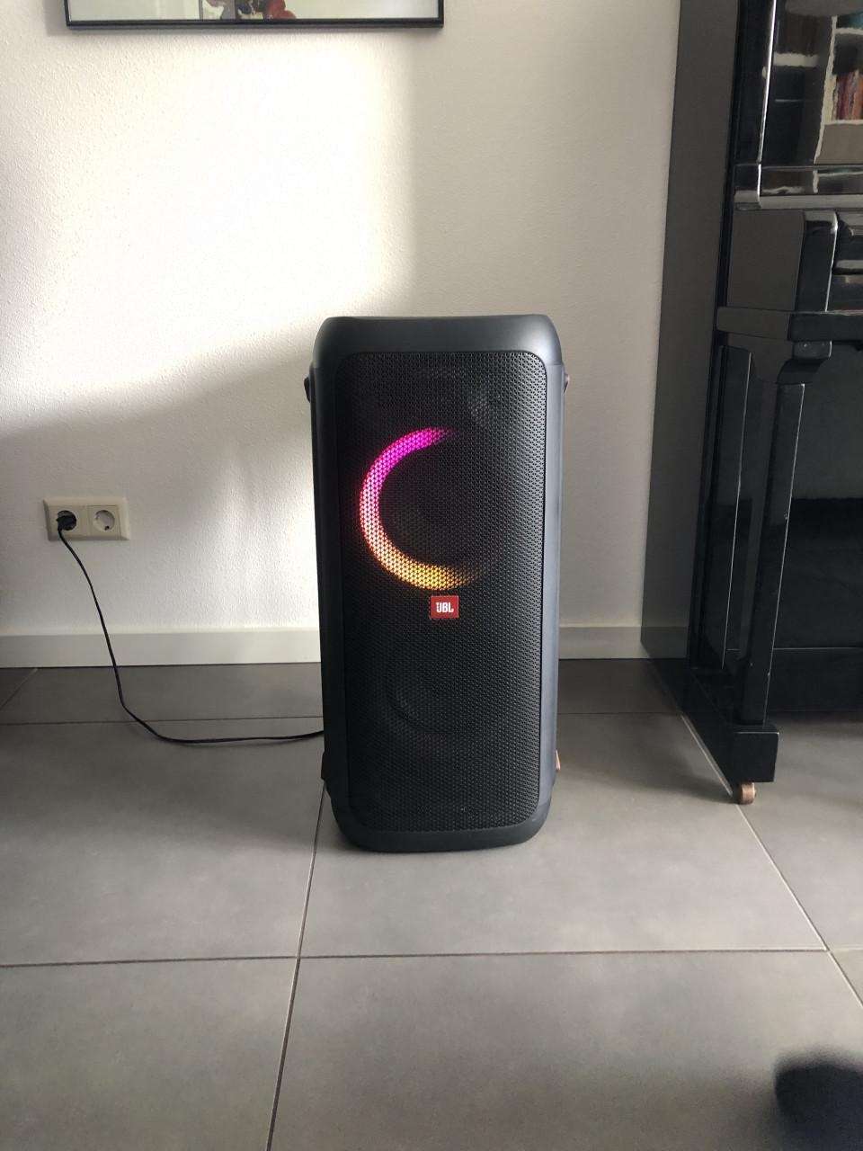 Party speaker300  JBL