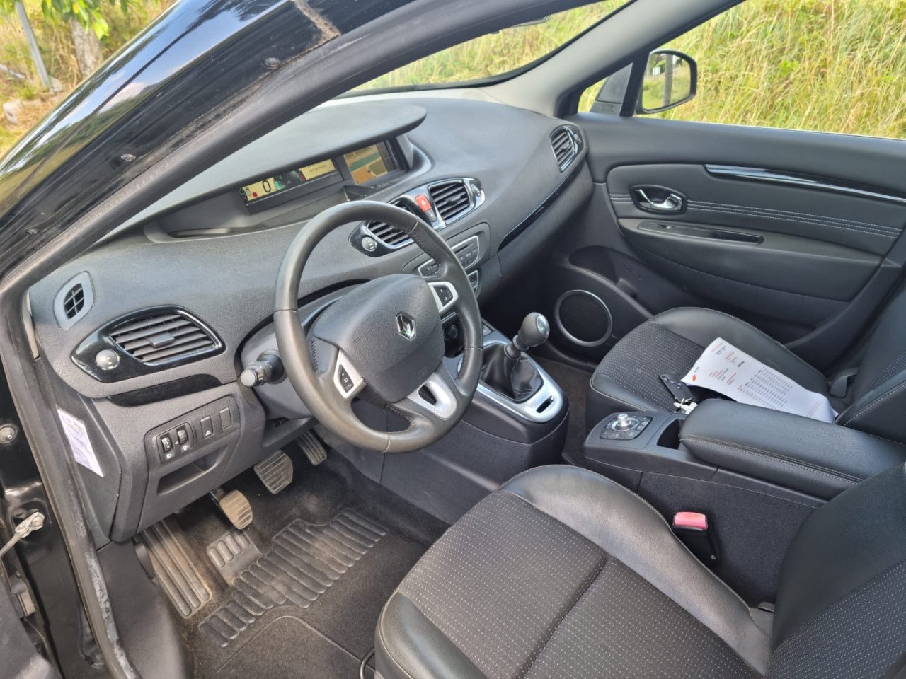 Renault scenic 1.4tce 130 pk 89000km bj 10-2011