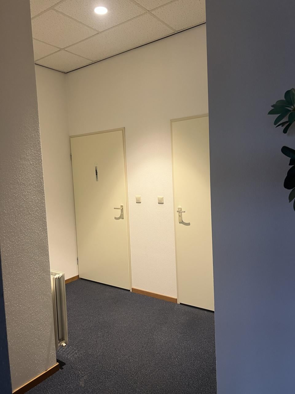 Te huur 13m2 kantoor/bedrijfsruimte /postadres in Goes