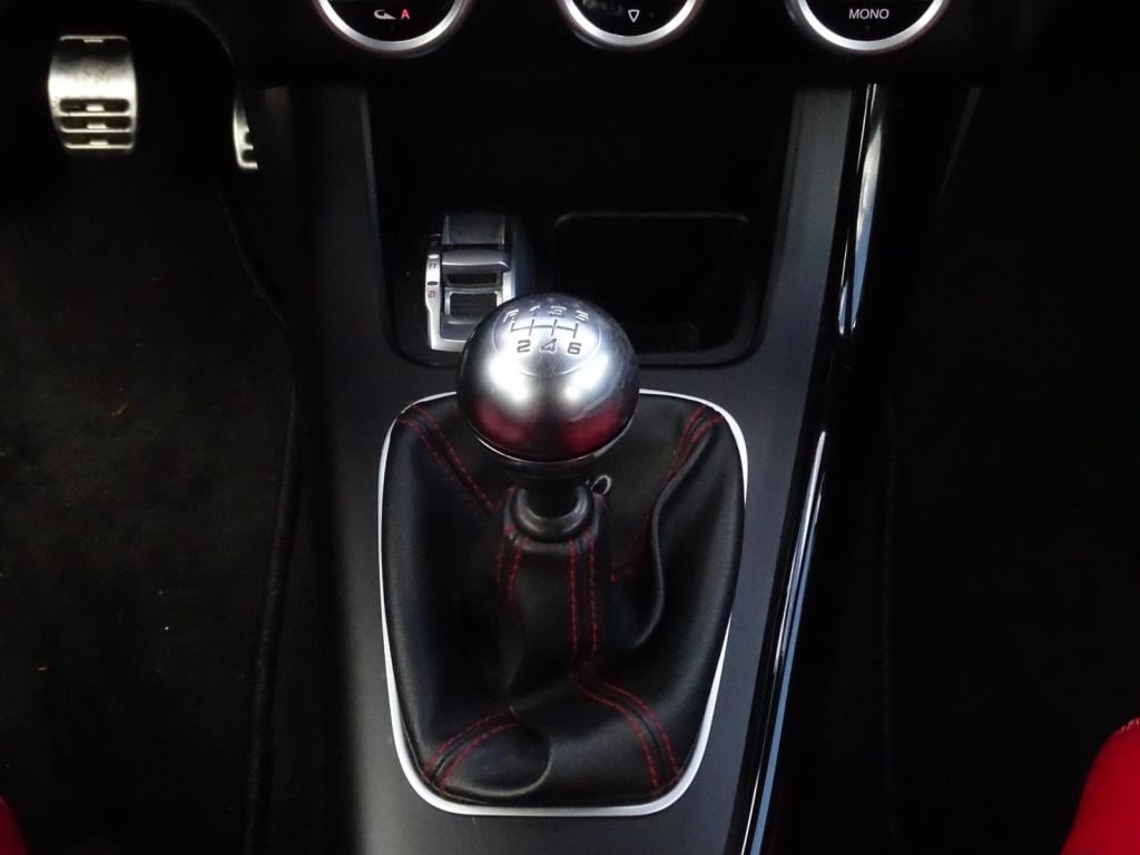 Alfa Romeo Giulietta 1.4 t distinctive leder | navi | 18"