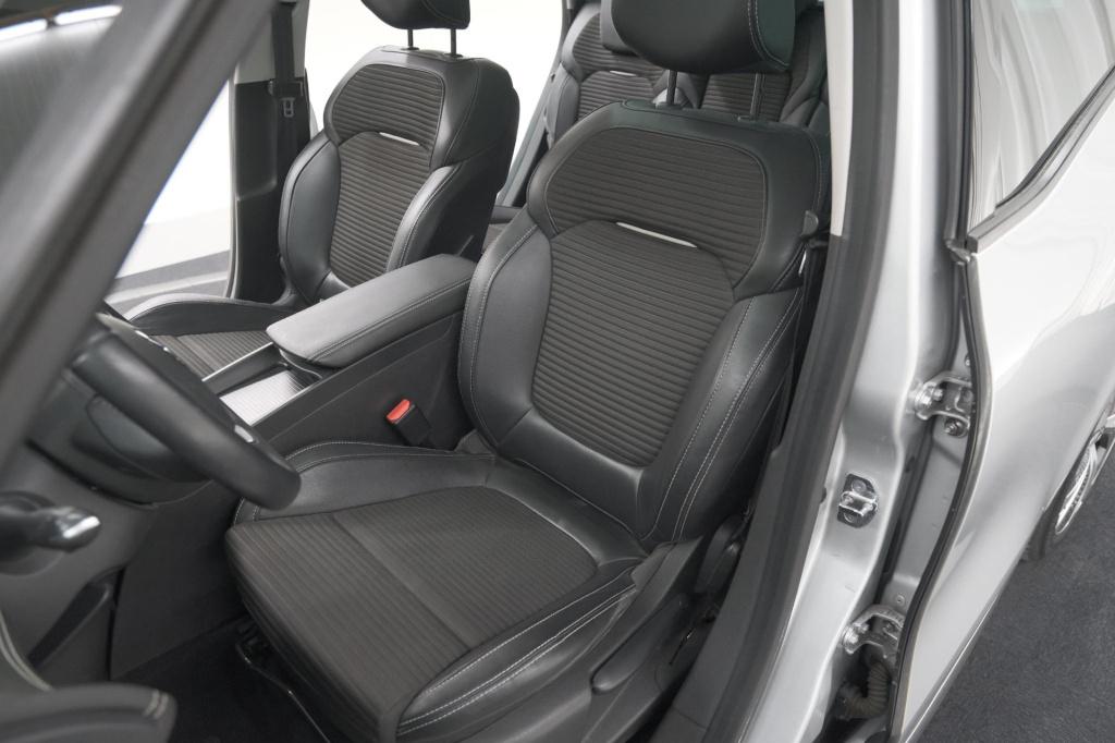 Renault Scenic tce 140 intens | trekhaak | camera | panoramadak | navigatie