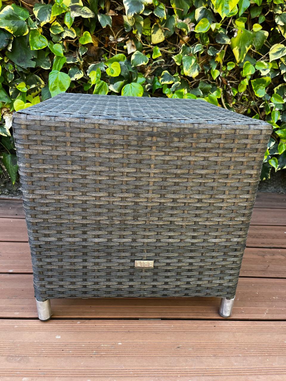 Hocker, tuintafeltje ‘Life & Garden’