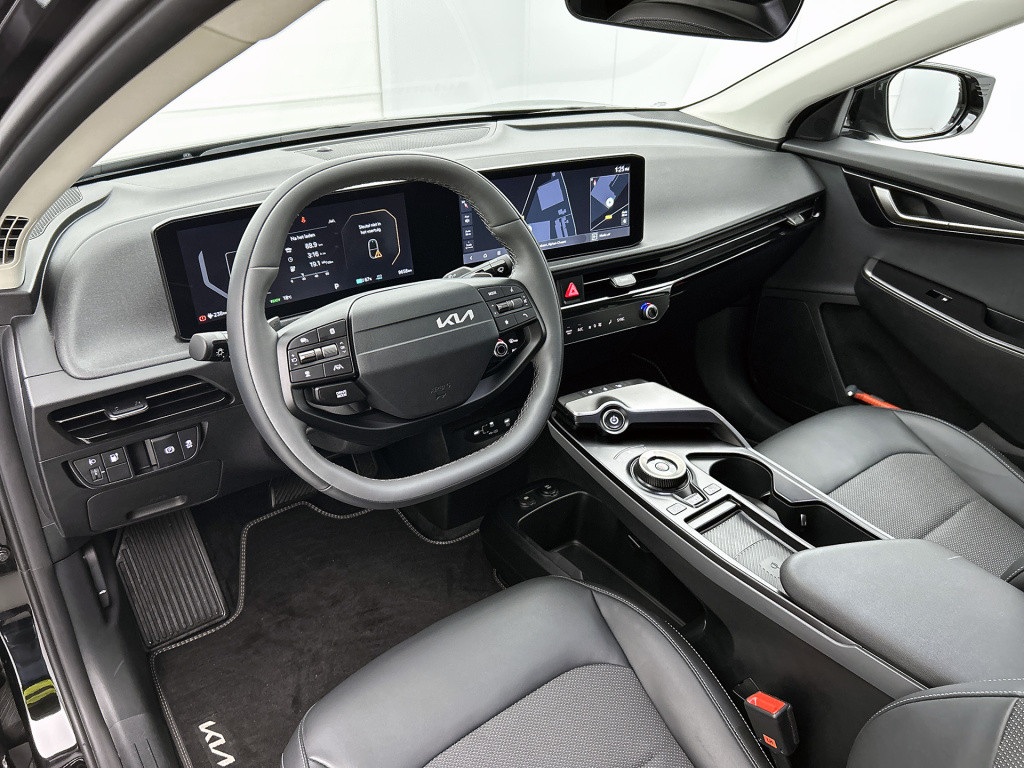 Kia Ev6 light edition 63 kwh  | company car | 10 jaar garantie | navigatie 