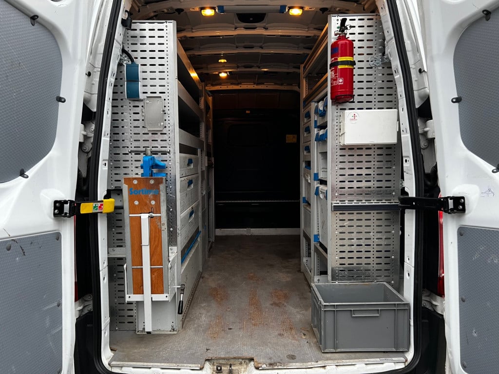 Ford Transit Custom 310 2.0 tdci l2h2 // sortimo // new motor // 3x op voor