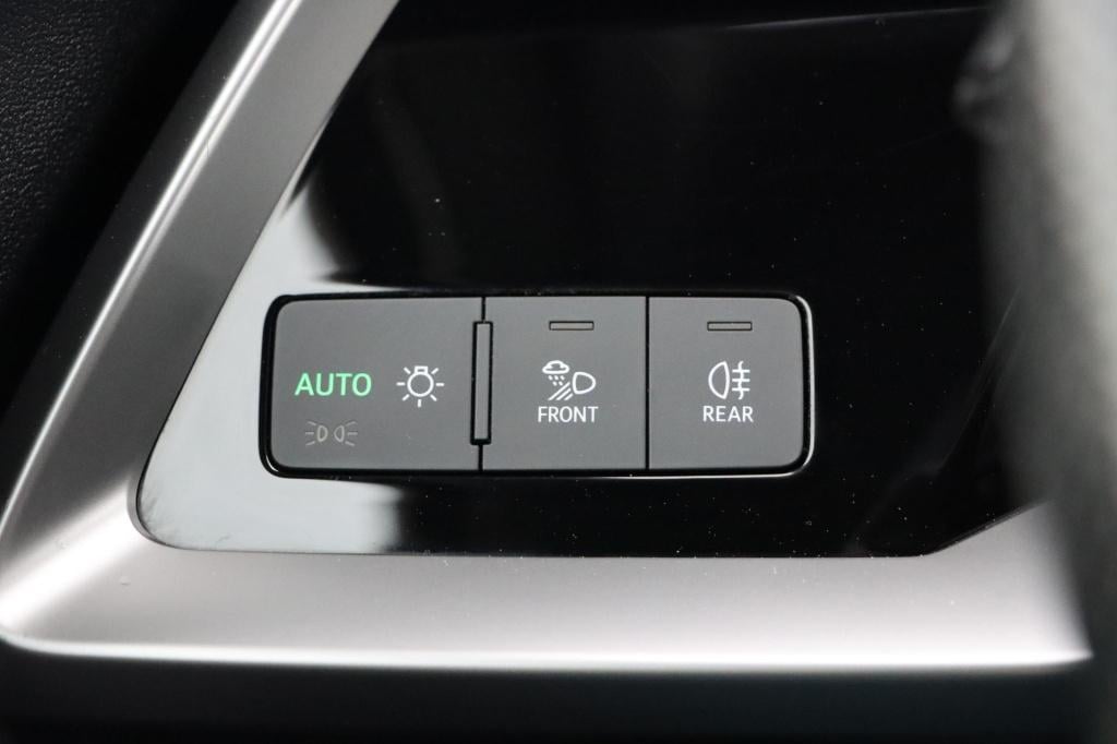 Audi A3 sportback 40 tfsi e s edition 204pk s-tronic