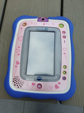Leuk roze Vtech storio 2 tablet met beschermhoes en spel....
