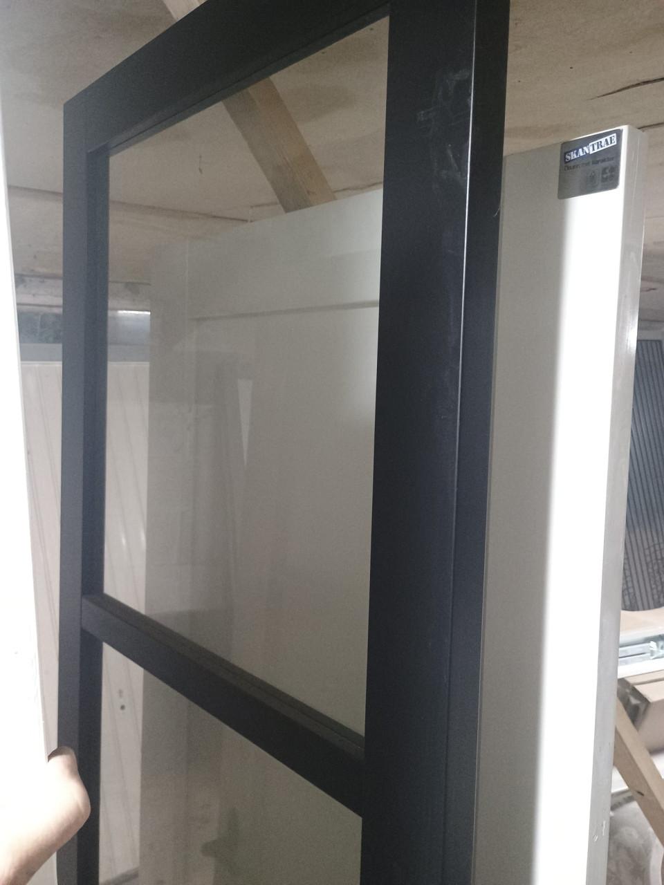 Moderne zwarte deuren met glas – set van 2 stuks