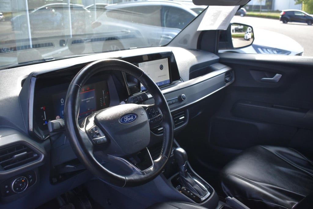 Ford Transit Courier 1.0 ecoboost limited | automaat | benzine | climate co