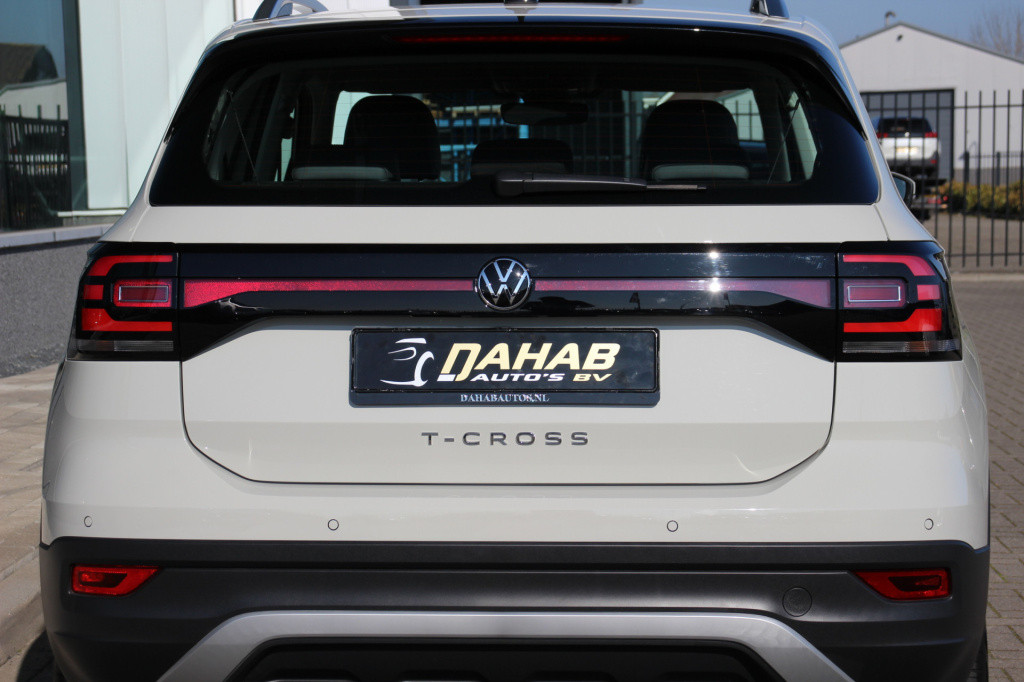Volkswagen T-cross 1.0 tsi style | navi | acc | stoelverwarming | vir. cock