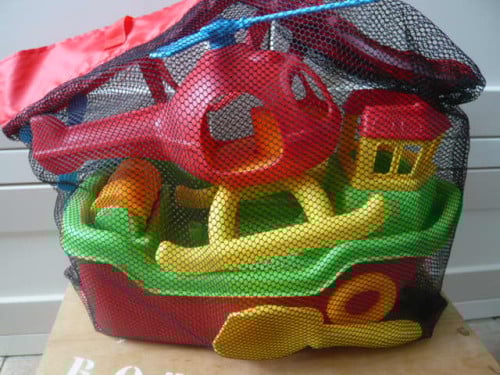 NIEUWE !! BOOT MET HELICOPTER EN ZANDBAK SPULLETJES