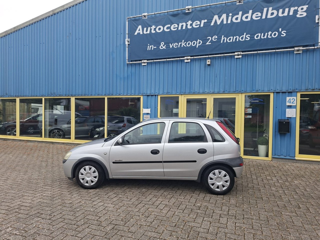 Opel Corsa C 1.2 16v Enjoy automaat !! 5deurs bj:2001