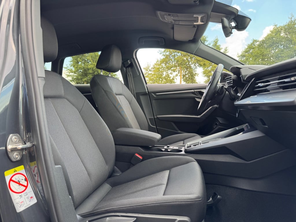 Audi A3 sportback 40 tfsi e edition * stoelverwarming * camera * adaptive c