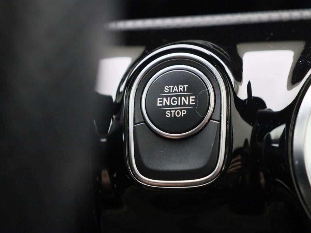 Mercedes-Benz Cla shooting brake 250 e amg line | automaat | stoel verwarmi