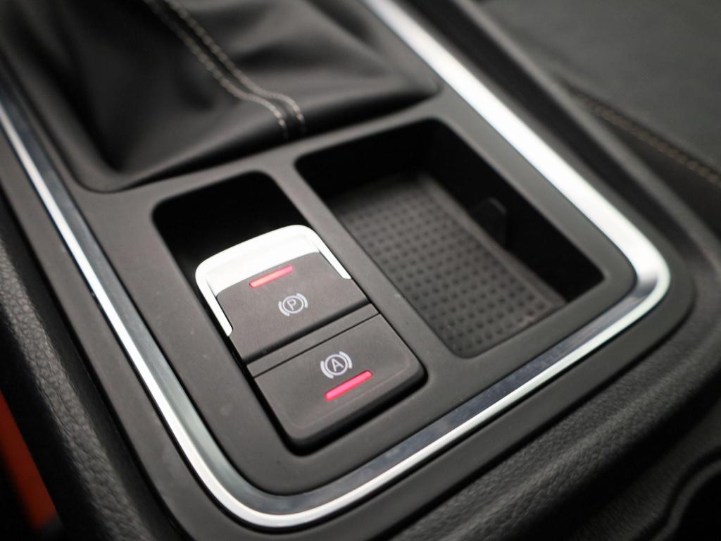 Seat Ateca 1.5 tsi style business intense | navigatie | apple carplay / and