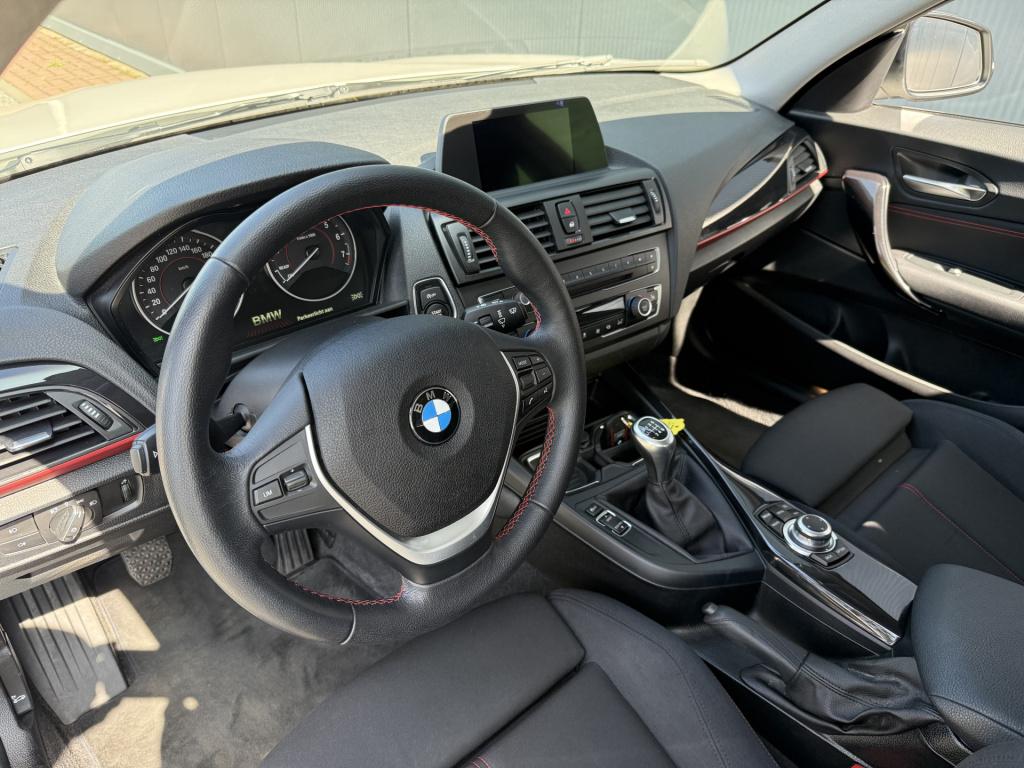 BMW 1 Serie 116i 136pk executive sportline 3-drs