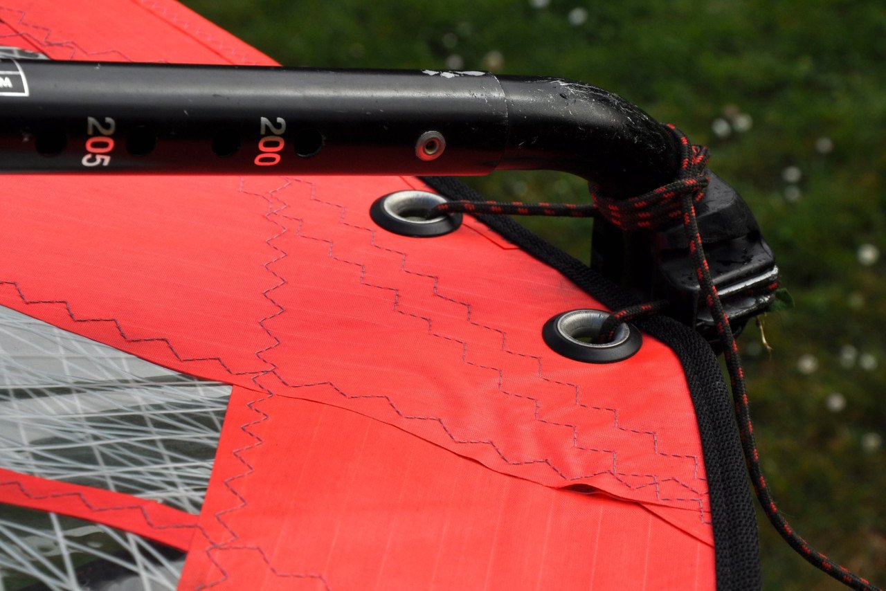 6.5m2 Tushingham Raptor Freeride zeil, FiberSpar mast, NeilPryde giek