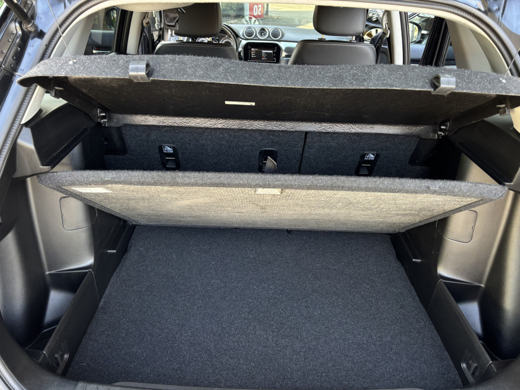 Suzuki Vitara 1.4 boosterjet style smart hybrid/trekhaak/all-seasonbanden