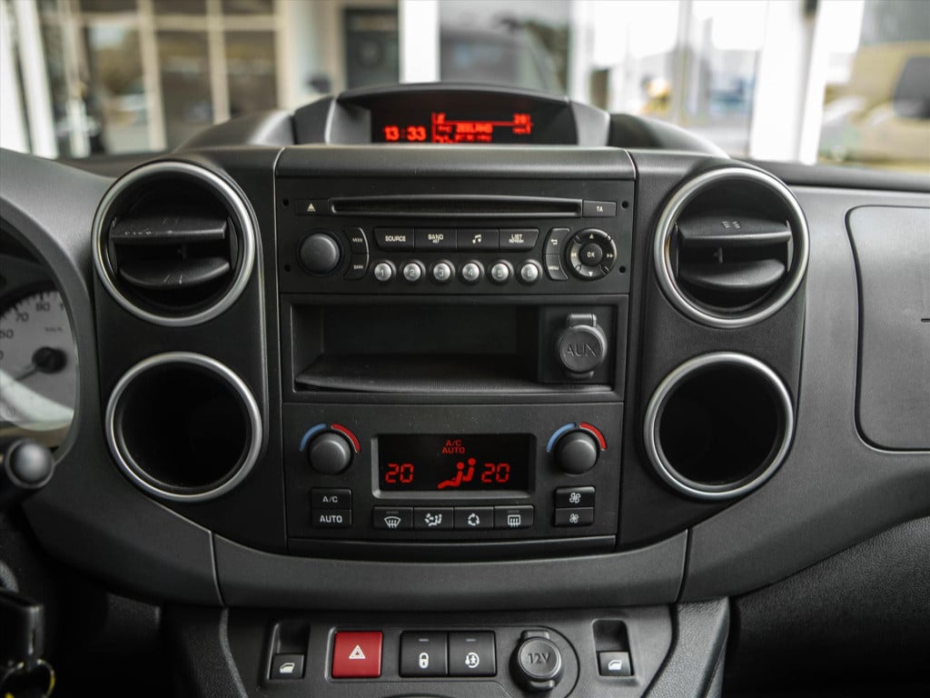 Peugeot Partner 1.2 puretech 110pk | airco | zonnepaneel | cruise control |