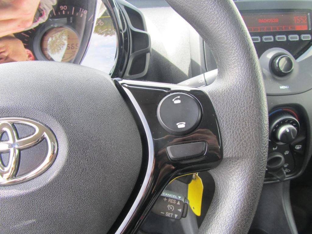 Toyota Aygo 1.0 vvt-i x-fun | 5 deurs | airco | bluetooth