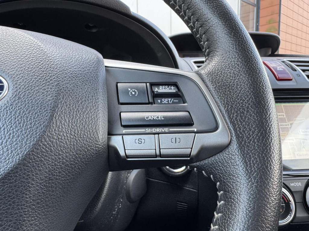Subaru Forester 2.0 premium | trekhaak afneembaar | panoramadak | navigatie