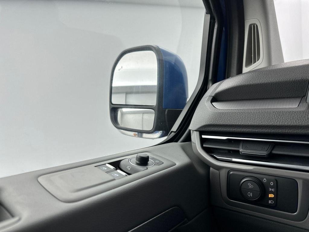 Volkswagen Transporter 2.0 tdi l1h1 28 style