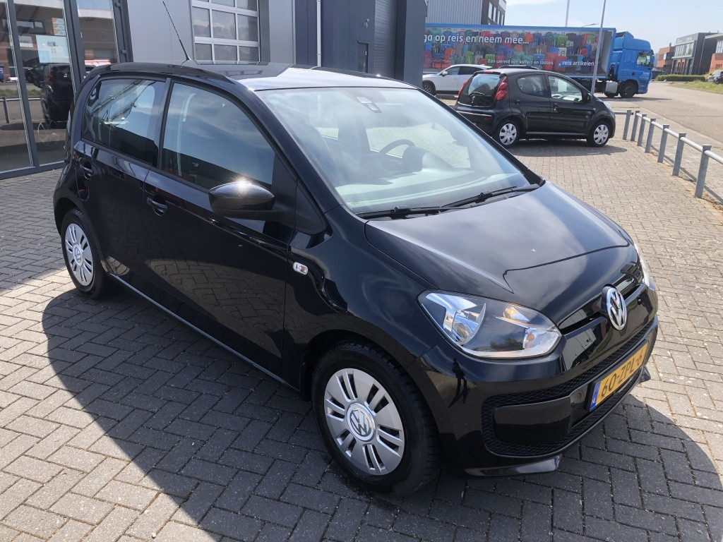 Volkswagen UP! 1.0 move up! bluem.