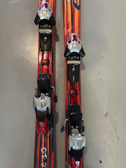 Ski's + bindingen Elan Magfire 10