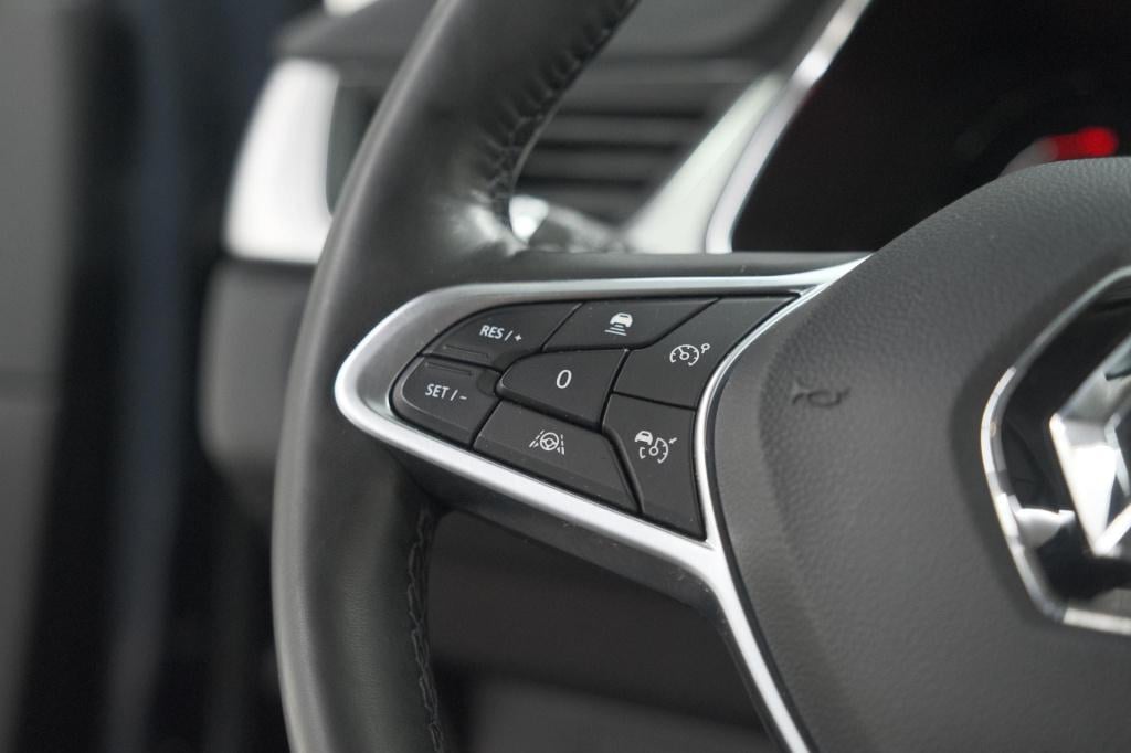 Renault Captur tce 130 edc limited | trekhaak | adaptieve cruise control | 
