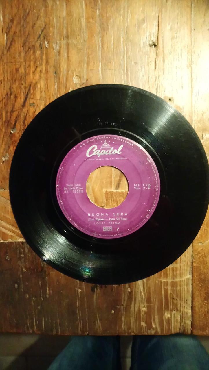 VINYL SINGLES