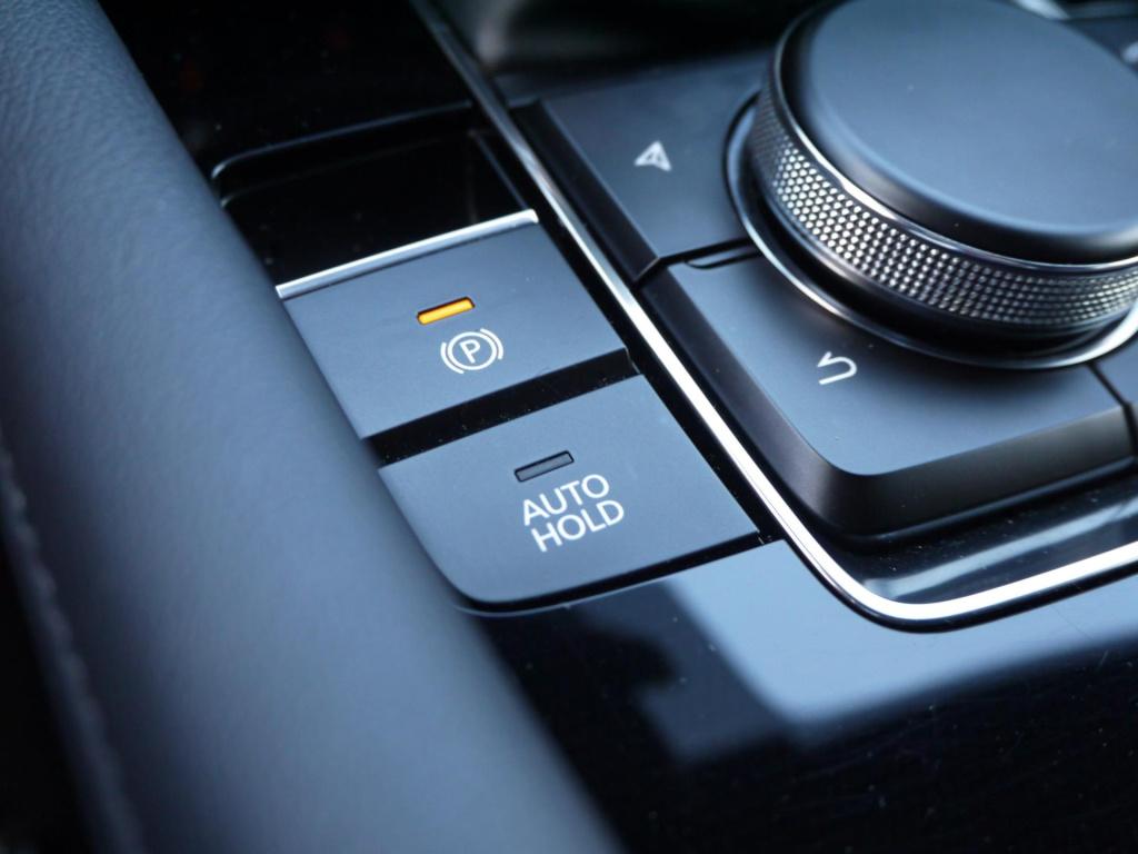 Mazda 3 2.0 e-skyactiv-g m hybrid 122 comfort|rijklaar