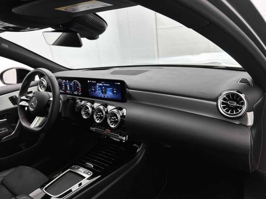 Mercedes-Benz A-Klasse 250 e business solution amg amg line | night pakket 