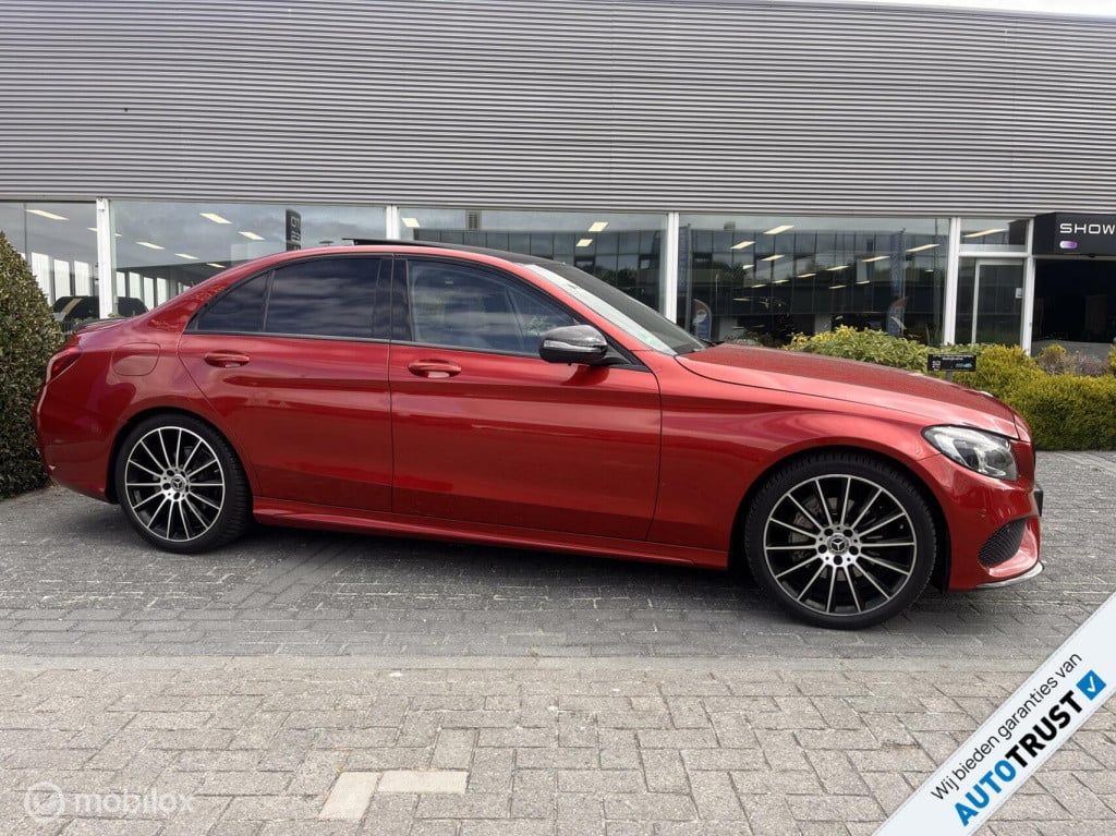 Mercedes-Benz C-Klasse 180 amg luchtvering burmester panodak leer camera