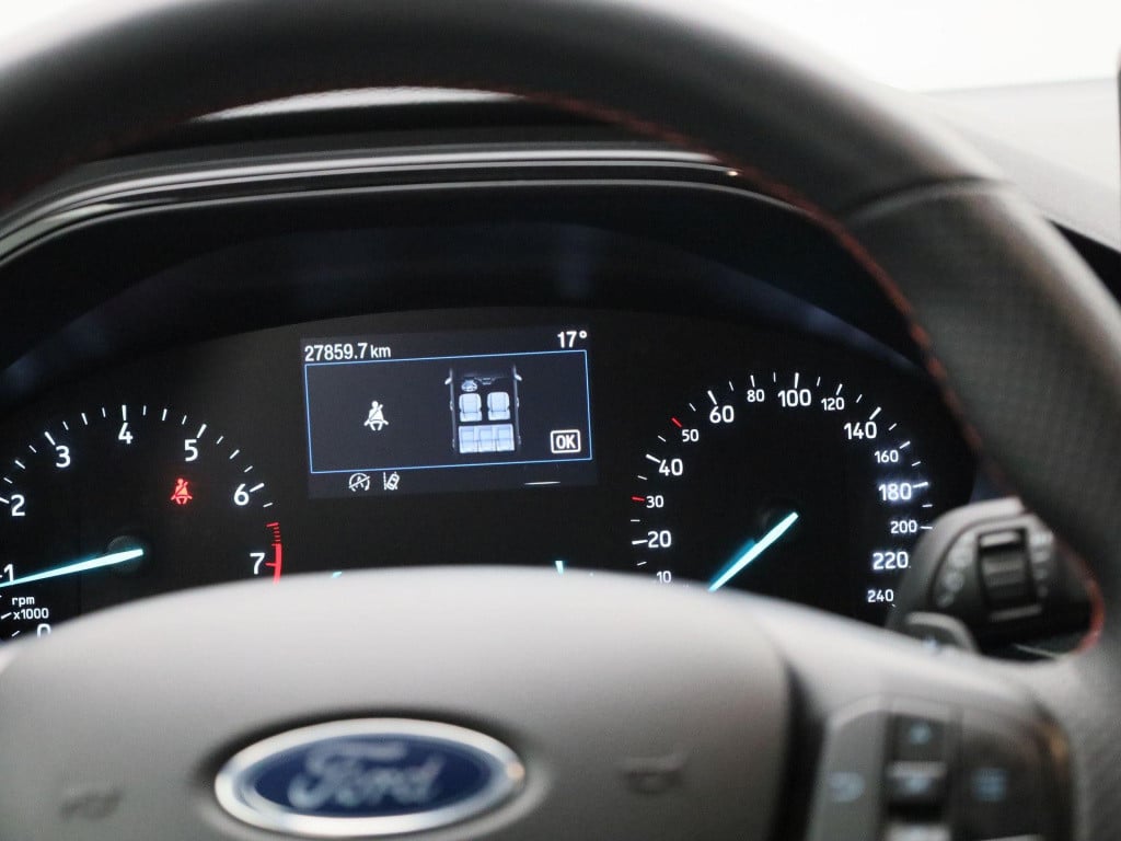 Ford Focus wagon 1.0 ecoboost hybrid st-line aut. | winterpack | climate co