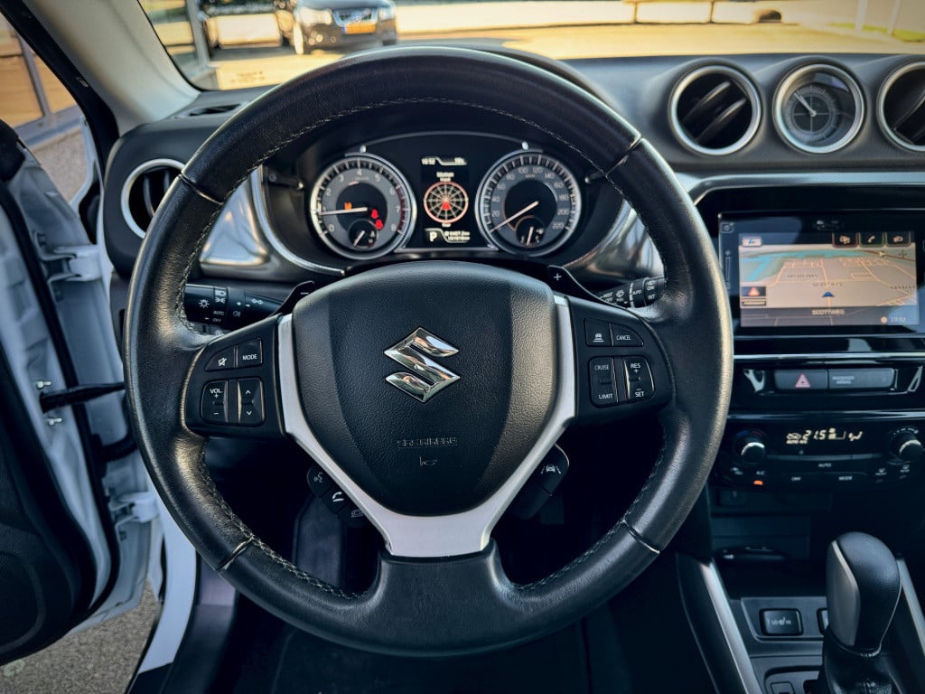 Suzuki Vitara 1.4 boosterjet stijl navi ecc cruise pano dak