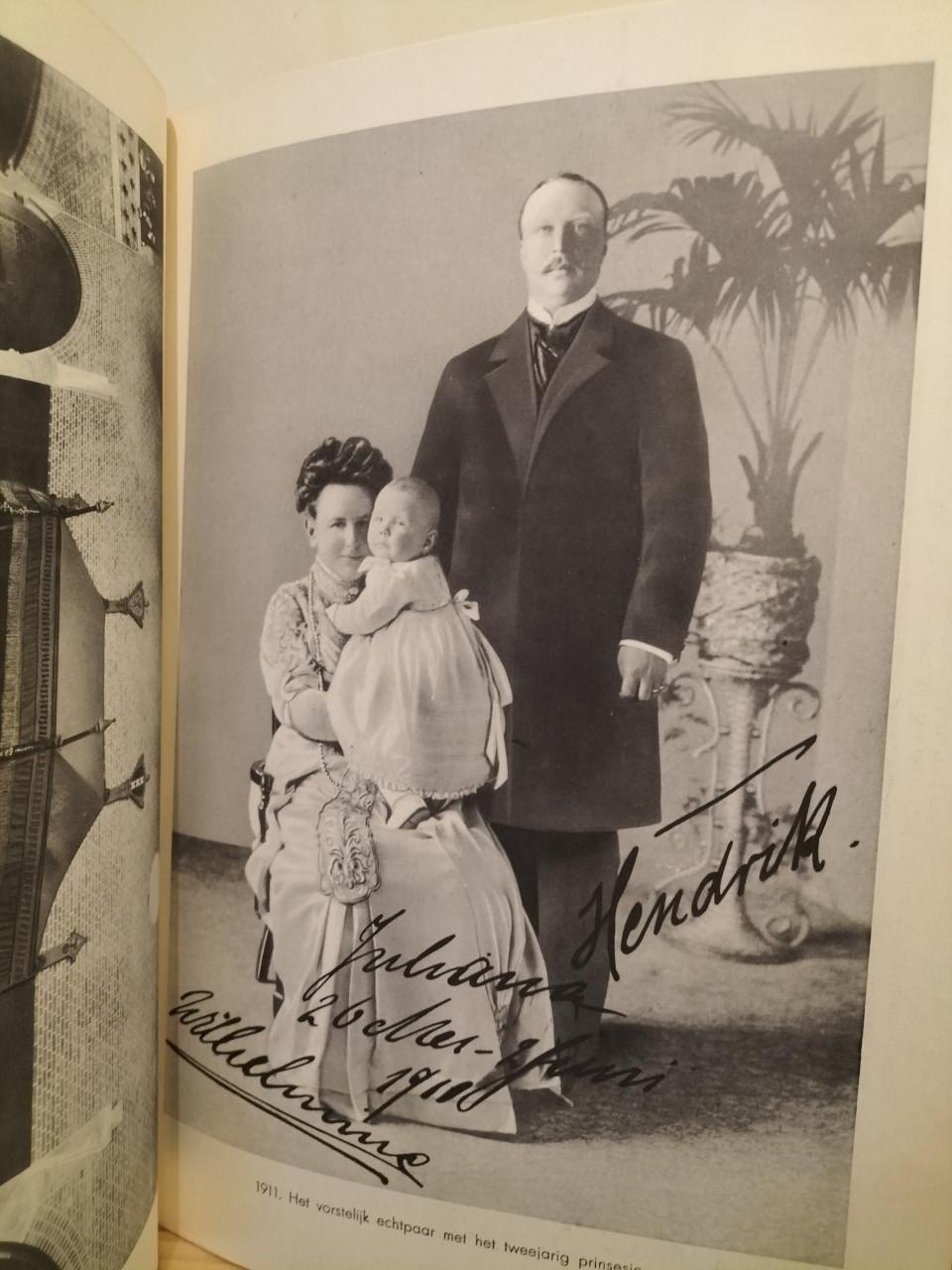 Veertig Jaren Koningin der Nederlanden 1898-1038