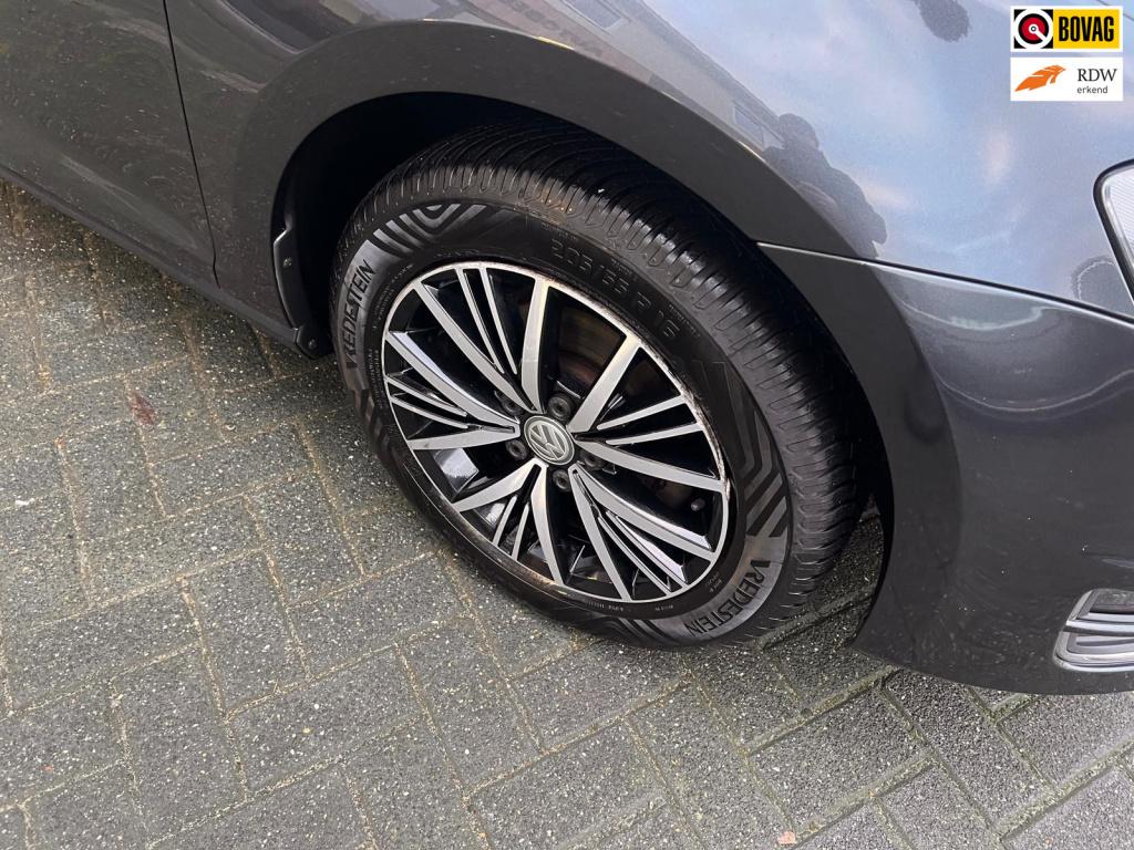 Volkswagen Golf 1.2 tsi connected series