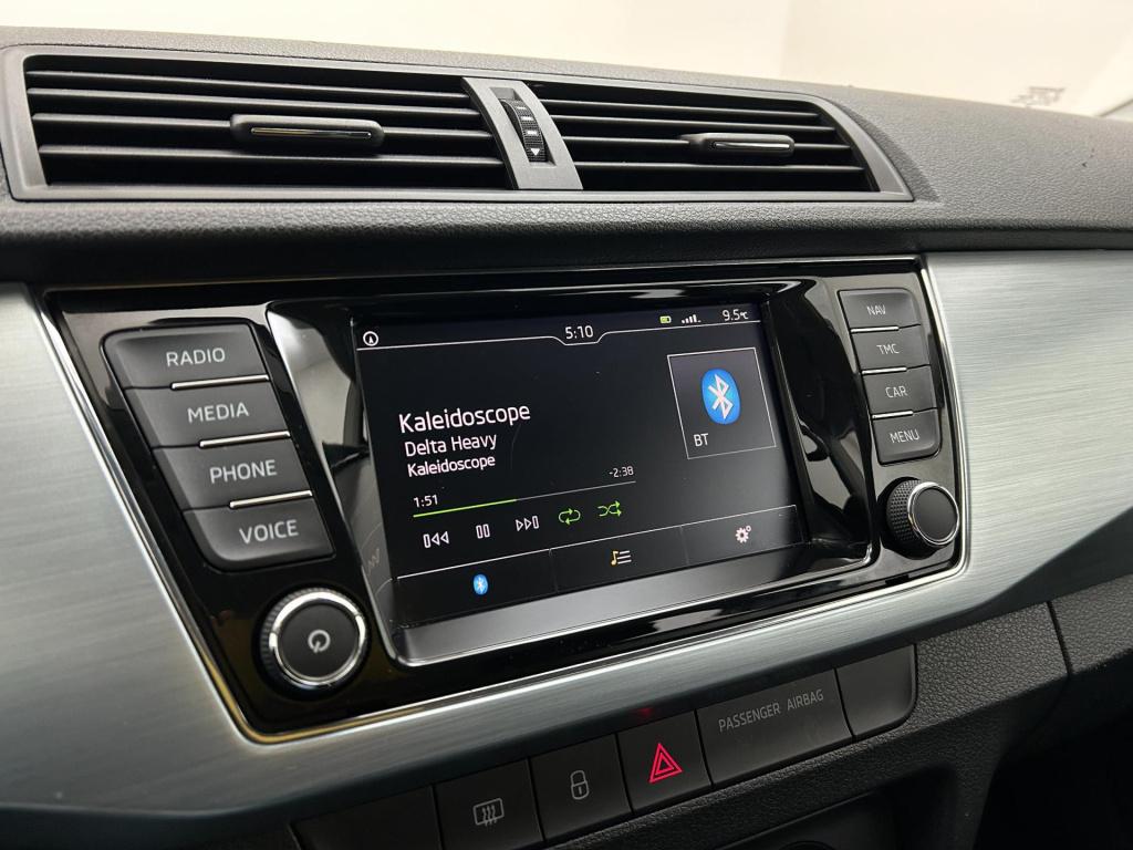 Skoda Fabia combi occasion 1.2 tsi ambition business | wit | tweedehands sk