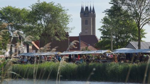 Zondag 7 juni "Brocante langs de Waterkant" in Sluis