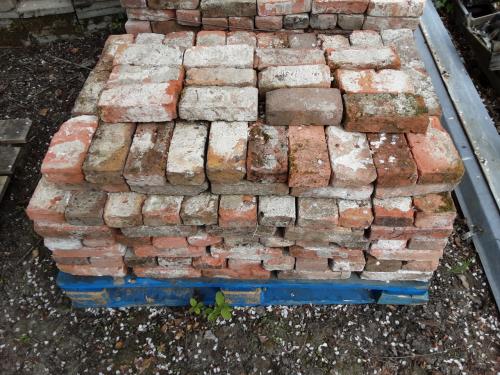 Gebruikte bakstenen 300 stuks per pallet