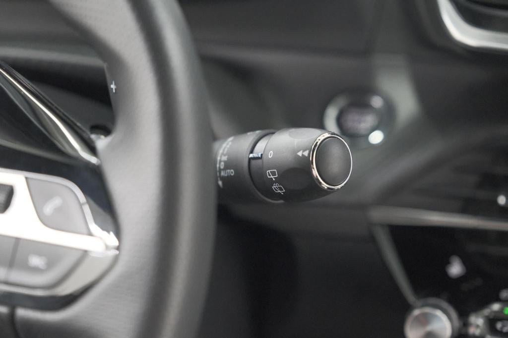 Peugeot 2008 puretech 130 eat8 gt | 360 camera | stoelmassage | adaptieve c