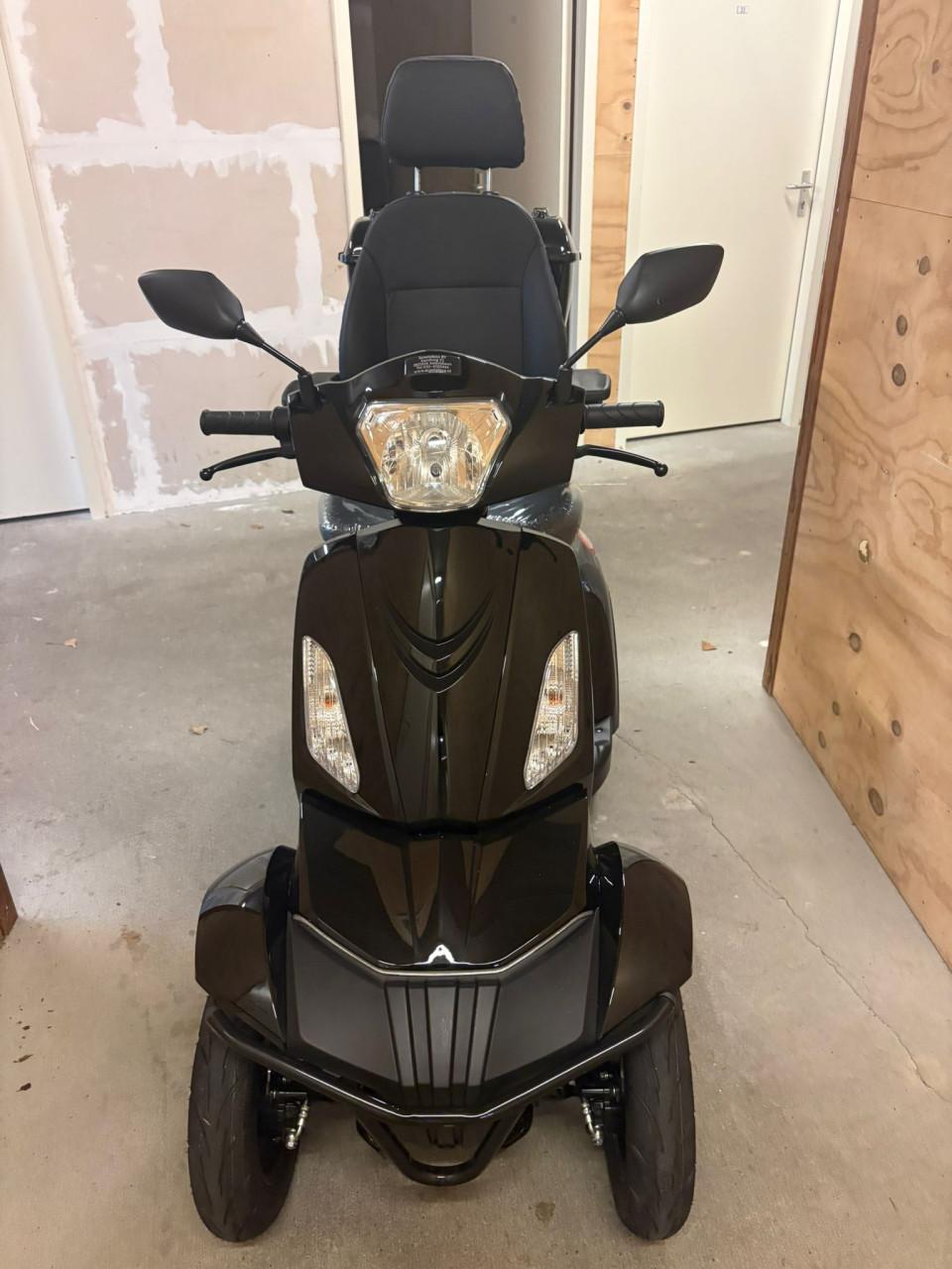 Scootmobiel IVA S1000 4 Wielen