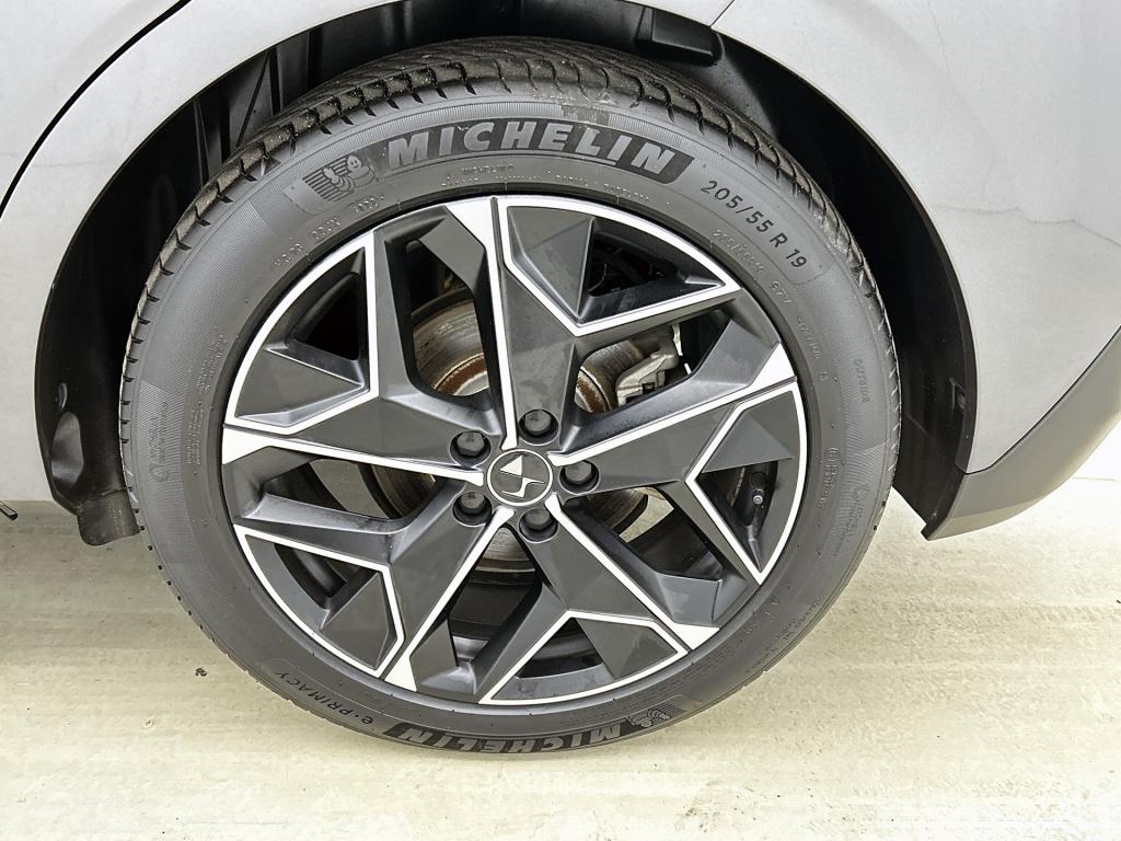 Ds Ds 4 e-tense 225pk automaat rivoli cross | rijklaar | schuifdak | adapti