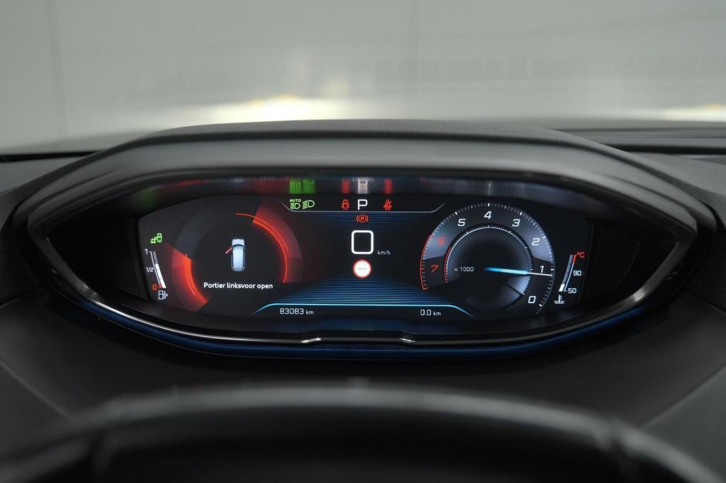 Peugeot 5008 puretech 130 eat8 crossway | trekhaak | camera | navigatie | a