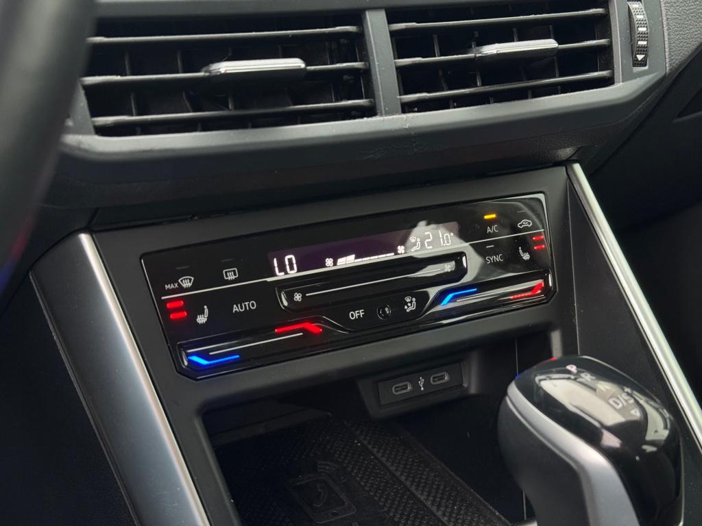 Volkswagen Taigo 1.0 tsi life business * carplay * stoelverwarming * pdc 2x