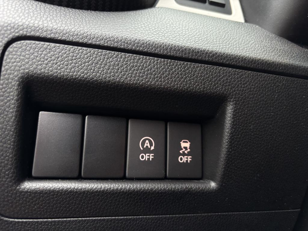 Suzuki Ignis automaat style 1.2 smart hybrid/allseason banden