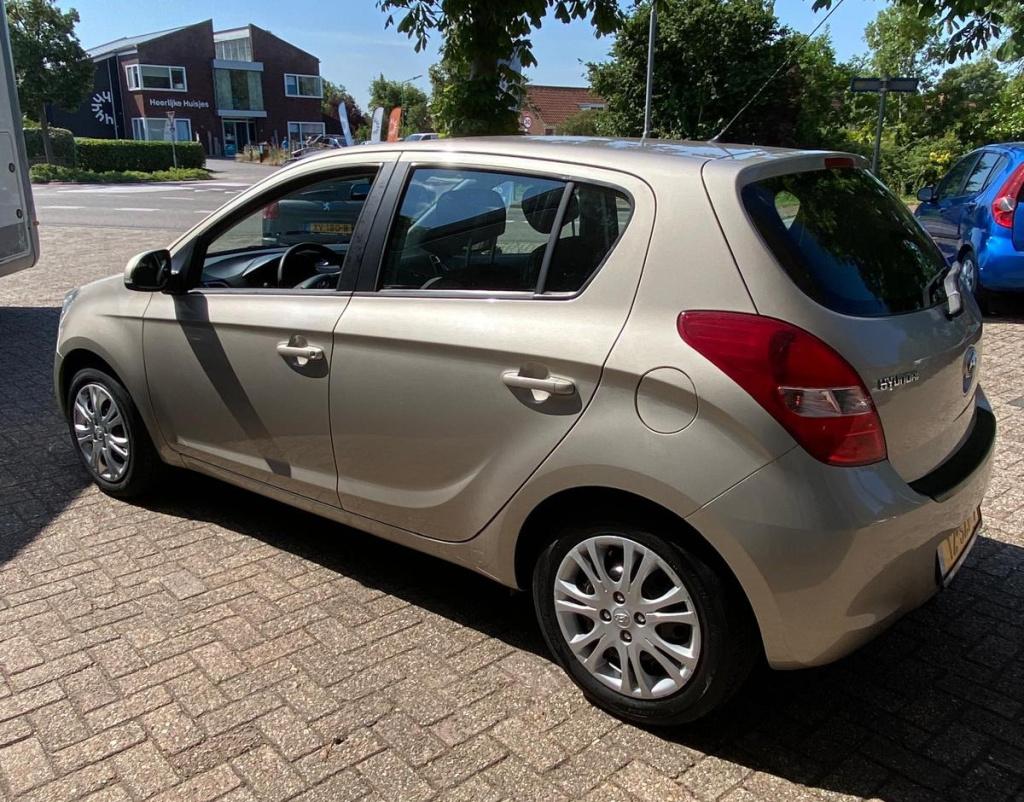 Hyundai I 20 1.25 i-motion | slechts 52.370 km | trekhaak | airco | goed on