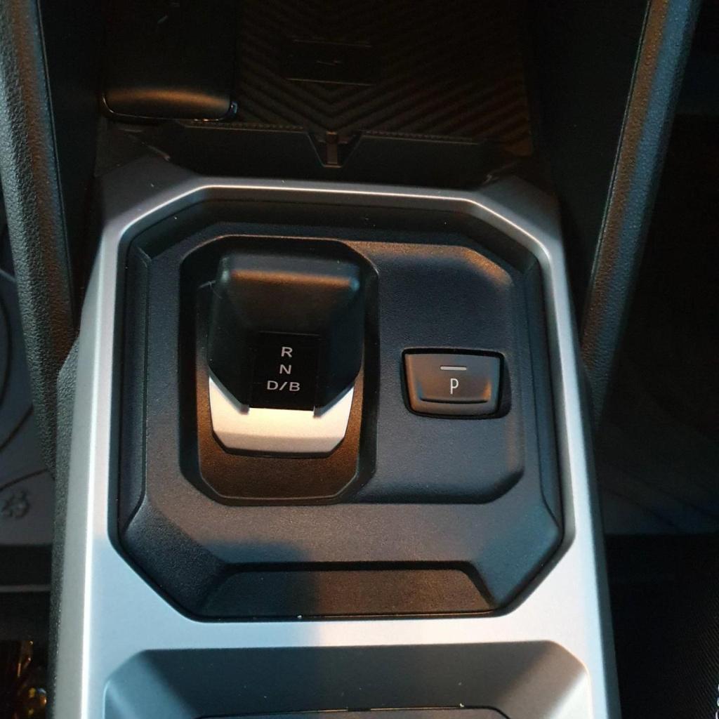 Dacia Duster 1.6 hybrid 140 expression automaat