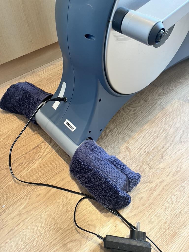 Cross trainer