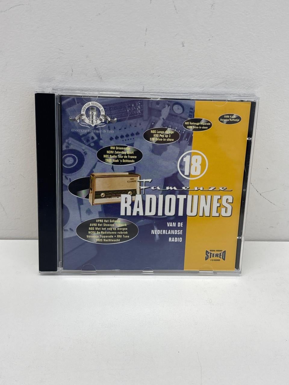 Various - 18 Fameuze Radiotunes van de Nederlandse radio