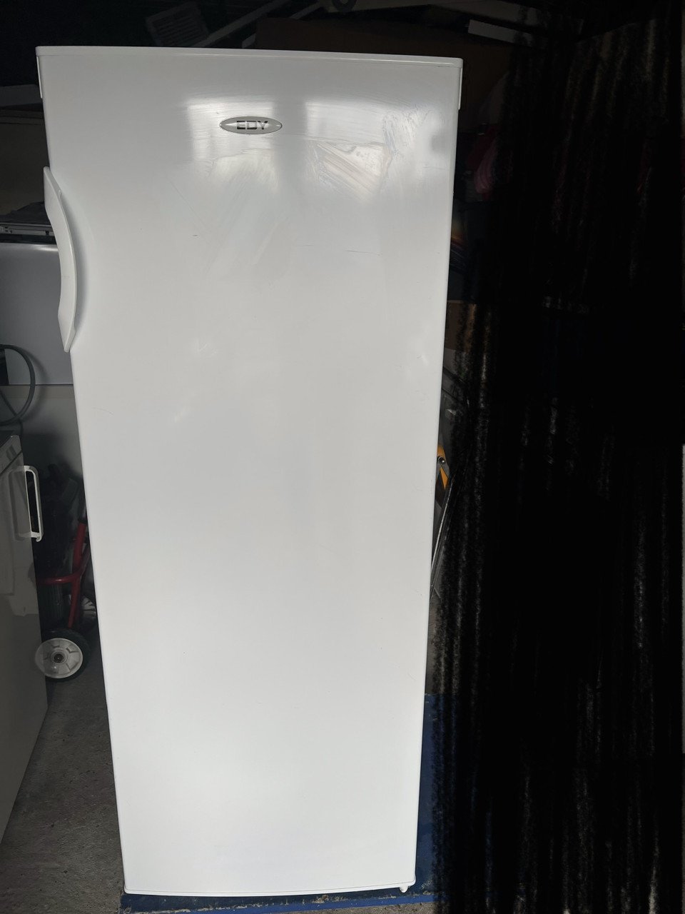 Als nieuwe Vrieskast 144x55 cm. 170 liter energieklasse A+++ vriezer